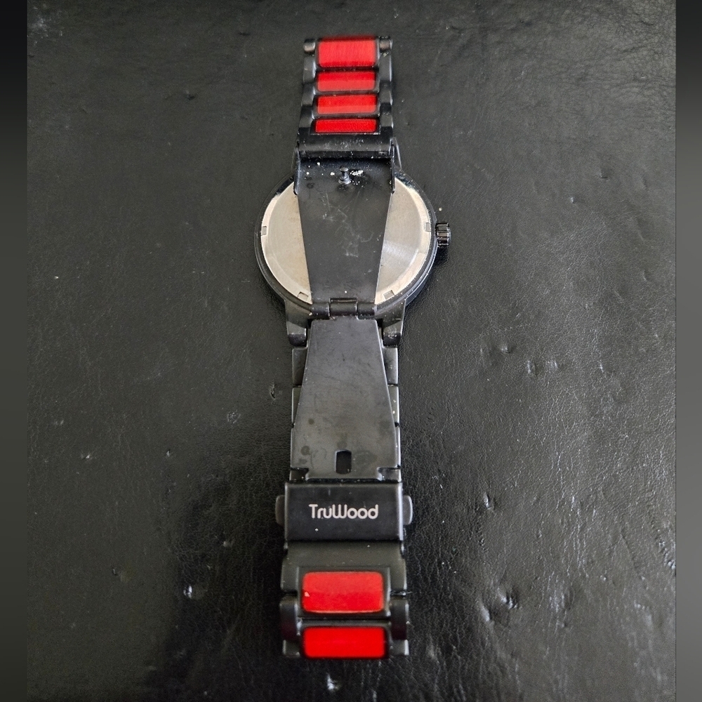 TruWood Architect Stainless Steel Sandalwood Men's Red and Black Watch - Picture 6 of 8
